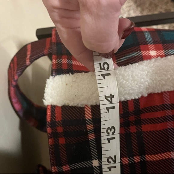 NWOT Victoria’s Secret Plaid & Fur Trim Tote - Picture 6 of 7